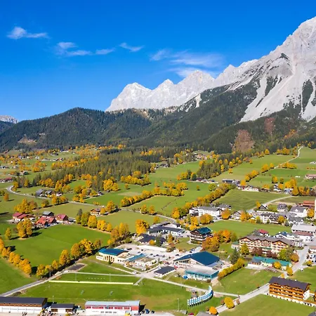 Апартаменты Austrian Alpine *